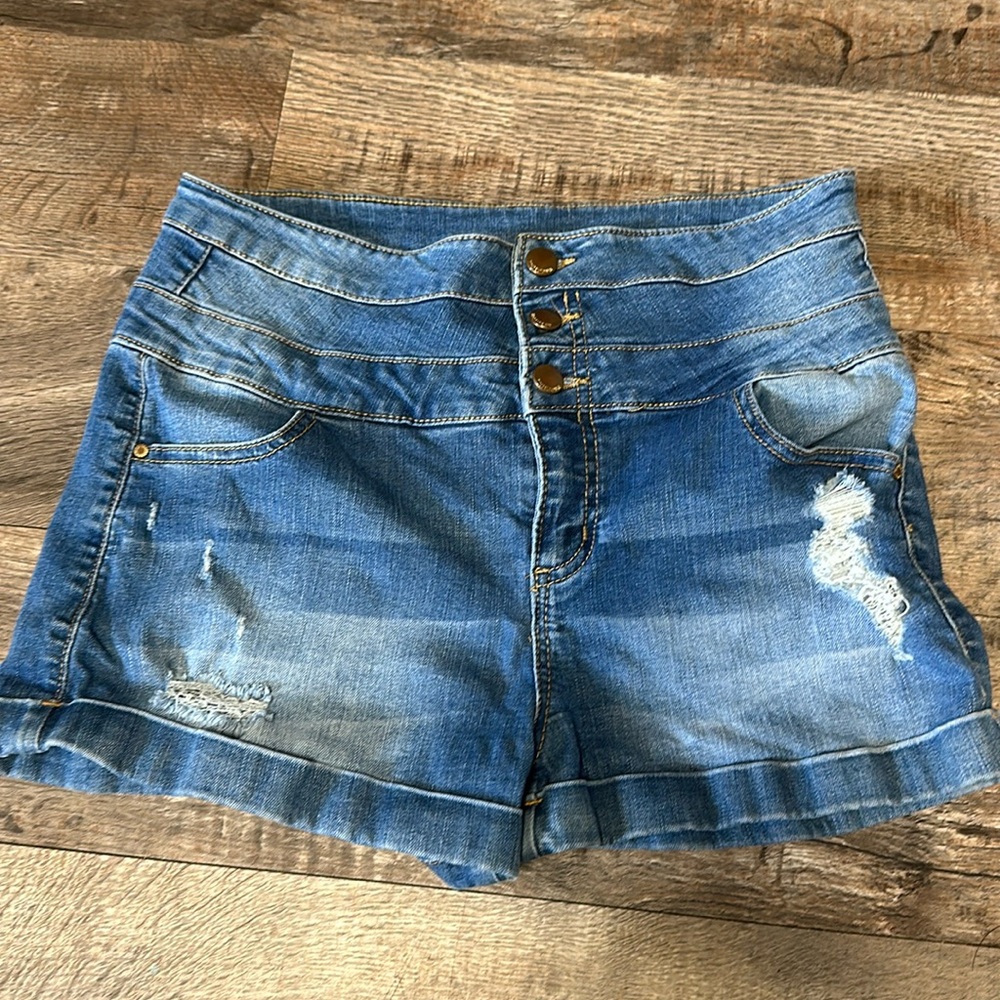 Very soft and stretchy